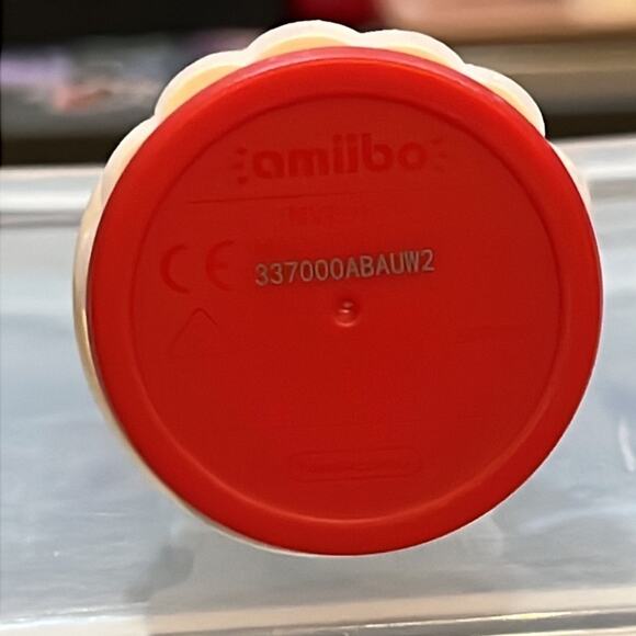 AMIIBO - Peach Wedding Dress (Super Mario Odyssey) - Picture 7 of 7